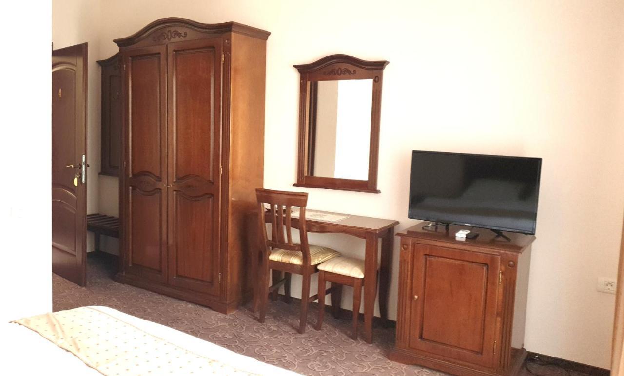 Vila Tisa Tismana Dış mekan fotoğraf