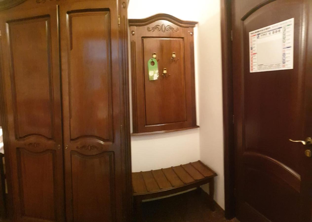 Vila Tisa Tismana Dış mekan fotoğraf