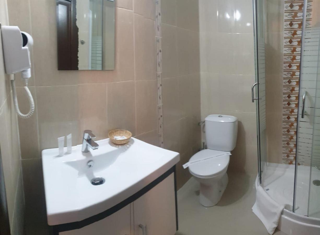 Vila Tisa Tismana Dış mekan fotoğraf