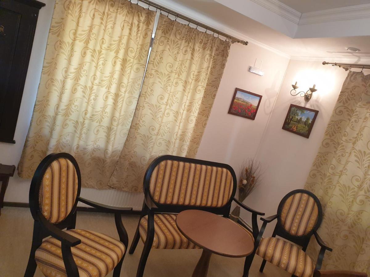 Vila Tisa Tismana Dış mekan fotoğraf
